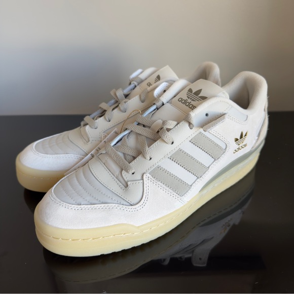 Adidas Forum Low CIassic Talc Clay - Picture 1 of 11